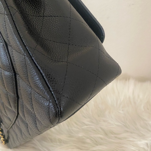 Chanel Classic Flap Maxi - Picture 7 of 8